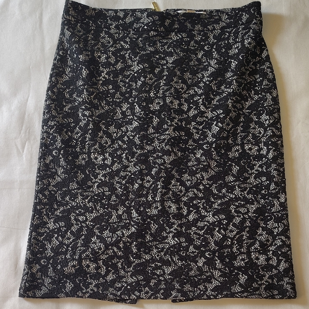 Michael Kors Black and White Lace-Effect Pencil Skirt EUC Medium